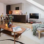 Prague Days - Attic Maisonette - Workspace - Netflix - Vinohrady