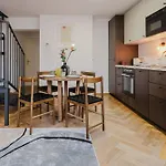 Prague Days - Attic Maisonette - Workspace - Netflix - Vinohrady