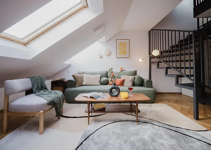 Prague Days - Attic Maisonette - Workspace - Netflix - Vinohrady